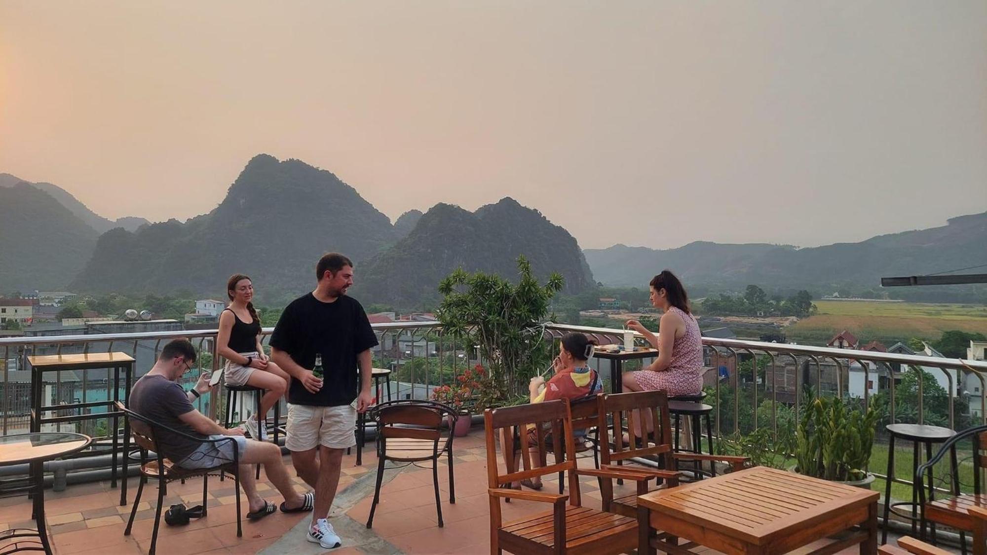 Phong Nha Jasmine Hostel & Roof Top Bar 外观 照片