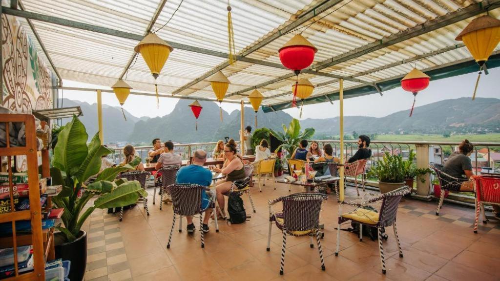 Phong Nha Jasmine Hostel & Roof Top Bar 外观 照片